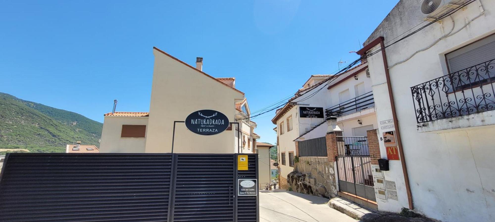 Casa Del Castillo By Naturadrada La Adrada Εξωτερικό φωτογραφία